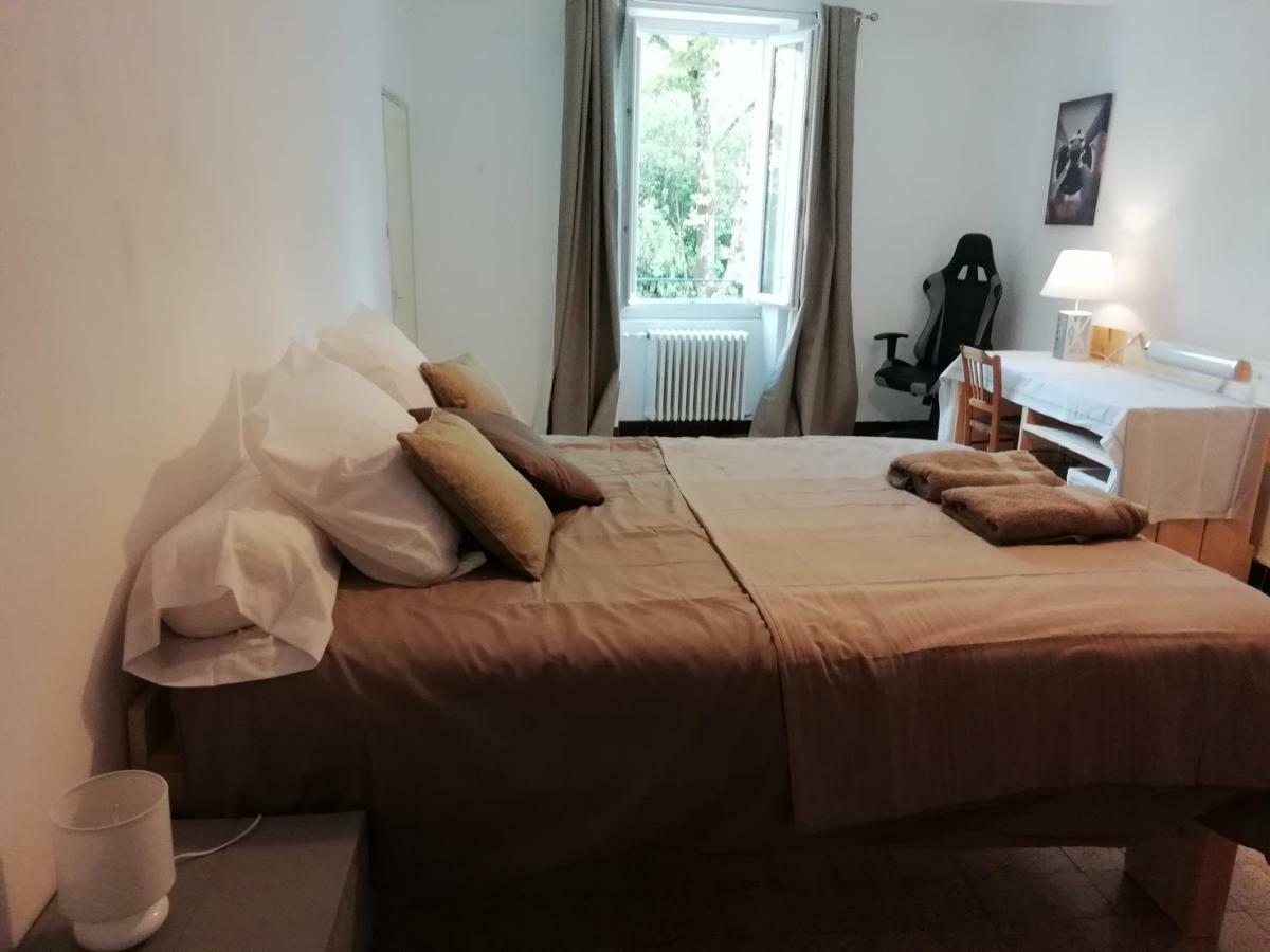 La Maison Bleue Cereste Екстер'єр фото